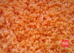 胡萝卜鸡蛋素馅包子的做法图解1