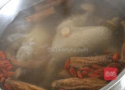 马卡黄芪党参鸡汤的做法图解4