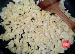 白菜鸡蛋素饺子的做法图解1