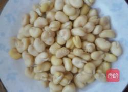 素炒蚕豆的做法图解1