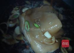 冰糖肘子的做法图解10