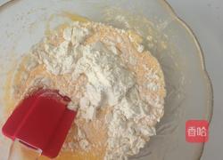 北海道戚风蛋糕的做法图解2