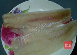 香酥鳕鱼块的做法图解1