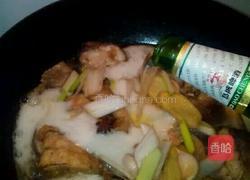 啤酒炖胖头鱼的做法图解7