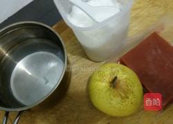 梨丝山楂糕的做法图解1