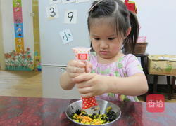 酪梨沙拉海苔棒的做法图解4