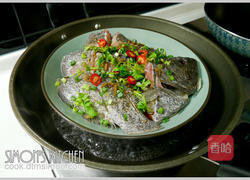 冬菜蒸比目鱼的做法图解5