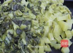 炒客家酸菜的做法图解2