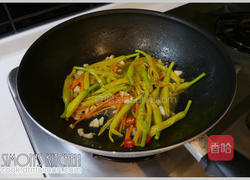 清炒黄花菜的做法图解5