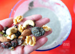 黑芝麻坚果蛋糕的做法图解5