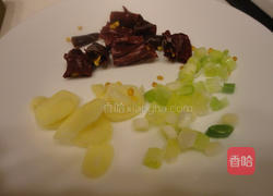 醋熘马铃薯的做法图解2