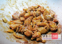 蜜汁鸡腿炒甜椒的做法图解10