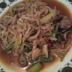 葱爆鸡丝豆芽菜的做法[图]