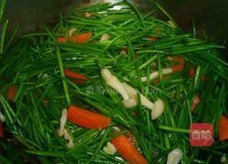 蒜香水莲炒菇的做法图解3