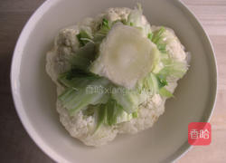 干锅花菜的做法图解1