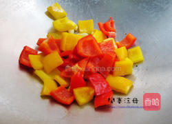 蜜汁鸡腿炒甜椒的做法图解7