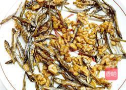 蜜汁核桃小鱼干的做法图解4