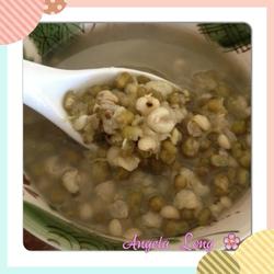 绿豆薏仁汤的做法[图]