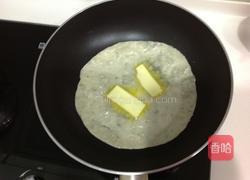 海苔肉松起司蛋饼的做法图解2