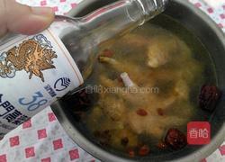 桂圆莲子鸡汤的做法图解4