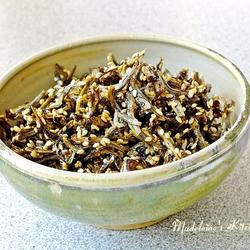 焦糖蜜汁小鱼干的做法[图]