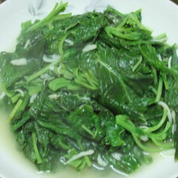 吻仔鱼炒苋菜的做法[图]