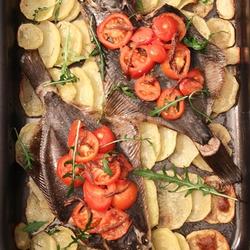 番茄鳀鱼烤比目鱼的做法[图]