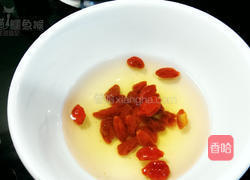 枸杞鸡汤的做法图解3