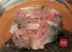 酸菜鱼片汤的做法图解5