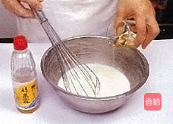 风香蕉煎饼的做法图解1