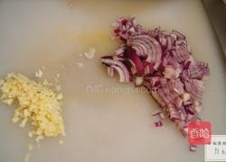 啤酒炖牛腩的做法图解1