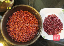 红豆鲜奶面包的做法图解1