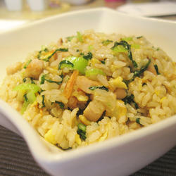 青江菜炒饭的做法[图]