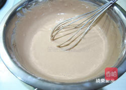 草莓可可杯子蛋糕的做法图解4