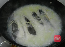 虱目鱼肚粥的做法图解3
