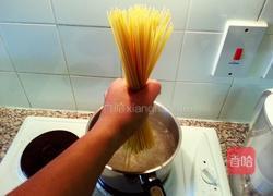 番茄义面的做法图解1