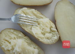 焗烤起司马铃薯盅的做法图解1