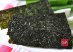 海苔面肠鲜葱卷的做法图解3