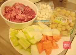 菇多多红酒炖牛肉的做法图解1