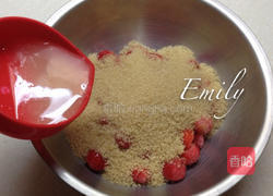 草莓奶酪的做法图解5