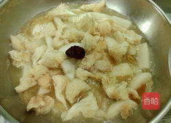 白萝卜猴头菇炖汤的做法图解7