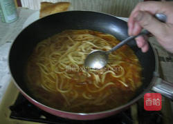 番茄肉酱面面包的做法图解3