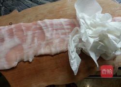 广东蜜汁烤猪颈肉的做法图解2