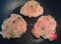 鲜虾薯泥煎饼的做法图解6