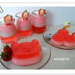 草莓炼奶三色果冻的做法[图]