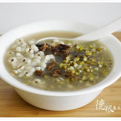 绿豆薏仁养生汤的做法[图]