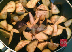 豆鼓酱香炒茄子的做法图解3