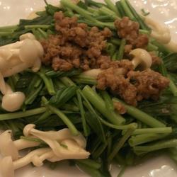 雪菇清烫空心菜的做法[图]