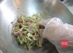 凉拌酸熘猪耳朵的做法图解4