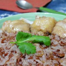 食候红糯米蒸鸡的做法[图]